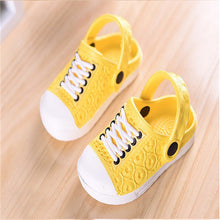 2017 Unisex Children Beach Slippers Kids Unisex Baby Boys Clogs Shoes Girls Sandals Garden Slippers Drag For 1-5 Years CX986168